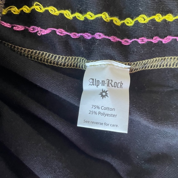 ALP N ROCK LONG SLEEVE TOP - Picture 9 of 10